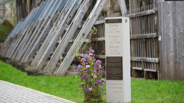 Gedenkstele in Bad Salzdetfurth